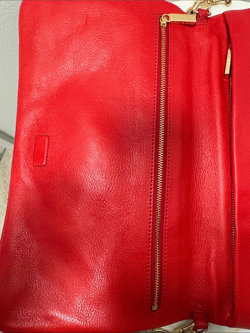 Tory Burch Red Leather Logo Chain Shoulder Bag with Gold Hardware - Picture 4 of 8